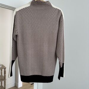 Bohme Chevron Patterned Black and White Sweater